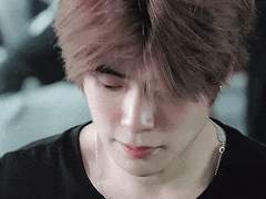 𝙇𝙤𝙫𝙚 𝙞𝙨 𝙥𝙤𝙞𝙨𝙤𝙣 7