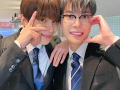 오른손의 짝사랑을 왼손이 모르게 하라 +