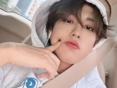 우리 사귄다고.