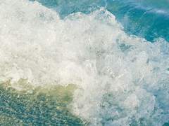 파도가 머물던 자리