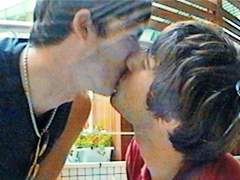 슈퍼소닉 키스 신에서 형제가 했던 말은?