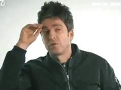 노엘 : (리암에게) 그냥 포기하지마