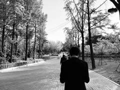 우리의 잘못은 아닐 거야.