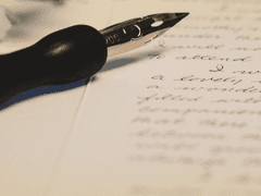 작은 별이여 반짝 빛나라, 곧 세상을 밝히리…