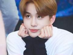 오른손의 짝사랑을 왼손이 모르게 하라 ++++