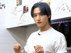 팬 맞으세요? 작가인데요. 02