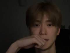 눈물이나 닦고 말해