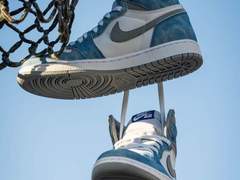 더 덤벼봐 이 자식아.