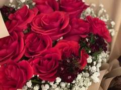 당신에게 장미꽃 열두송이를 선물합니다