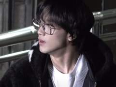 사랑했던 연인이 죽었다.