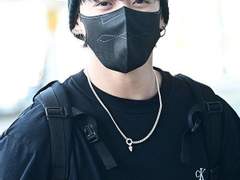 why 푸슝 안 놀러와…?