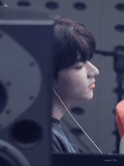 비행기는 구름을 가린다