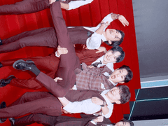 [유기현] 바빠서 못 만나다가 오랜만에 만나서 산책할 때 내 눈에 눈물 고이면 그 사람은