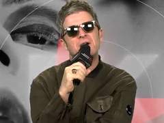 23 노엘 : 내 요구 목록은 전혀 이상한거 없어