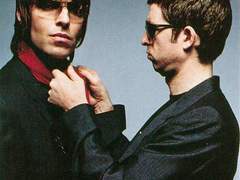 리암의 결혼식 사건과 Diamond In The Dark