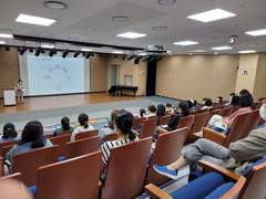 작가소개, 채널 콘텐츠 내용과 운영 안내