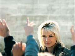 2D115) 자유로운 세계 (It’s A Free World..., 2007)