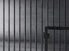 쇠창살 사이의 편지