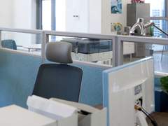 퇴사각 재던 부 대리가 버논 공작의 썸남임을 숨김