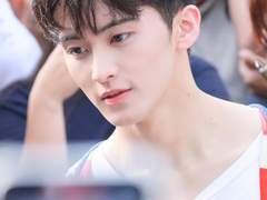 1년안에 이 글은 반드시 마크에게 닿는다