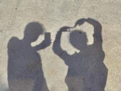 일그러진 감정에서 사랑을 느끼고.