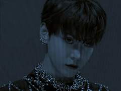 들리세요? 바다 밑에서 울려퍼지는 아름다운 소리가.