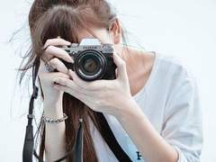 Hello, MY NAME IS J!