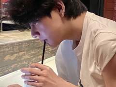 질투나게 하려던 건 아니었는데... talk