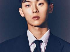 배우 최현욱 사주 (축월 무토, 무술일주)