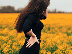 남자들이 어린 여자를 고집하는 단순한 이유