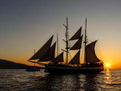 선장은 매일 밤 하늘을 올려다본다