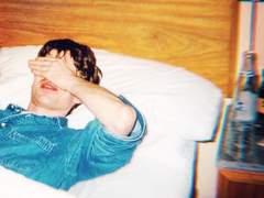 네가 내 동생인 건 알지만 그저 우리 엄마한테서 태어난 것뿐이잖아