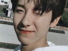 인준이가 너한테 관심 있대 上