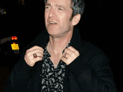 19 노엘 : 적국의 군인과 ㅅㅅ하고 밀고할거야