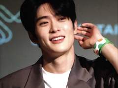 여기서 뭐 하는 거야 4