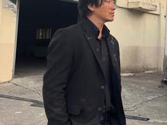 제정신으로 다시 연락해.