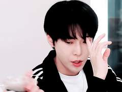 다시 돌아온 홍일점 03