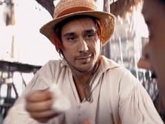 믣 샹크스 루피 귀여워할때 활짝 웃는거 아니고 보일듯 말듯 웃는거