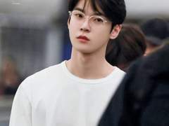 나 차놓고, 커플링은 왜 아직 끼고 있는 건데.