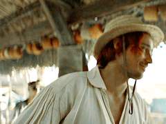 믣 한조각 봤는데 샹크스 분위기 생각보다 쿨하고 거리감?있어서 놀람ㅋㅋ