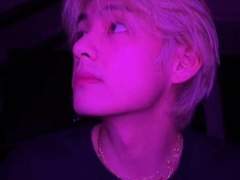 첫만남에 언니 친구 귀에 뽀뽀한 또라이 +