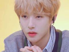 립밤을 발라준다는 건