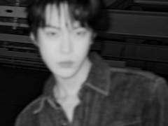 평생 그리워하길.