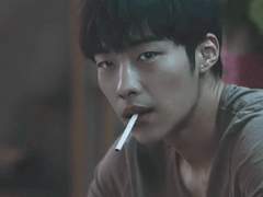 여자친구 바람을 목격하고 화나지만 못 헤어지는