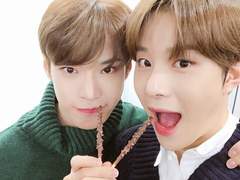 고르세요, 무.조.건(빼빼로 데이)