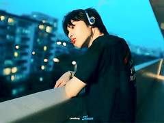 부디 이 벽 너머에 네가 있기를 01