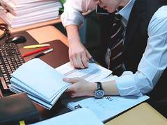 월 화 수 목 금 토 일