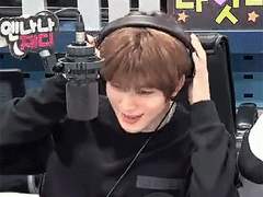 라디오: <굿나잇 재현입니다> 오프닝