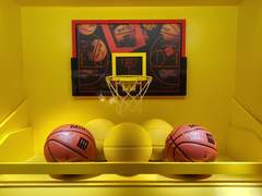 검은 사각형이 1조 원이나 하는 이유, 불행한 화가, 그리고 미스치프 전시 후기