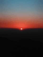 야래(夜來) : 해가 진 뒤부터 먼 동이 트기 전까지의 동안.